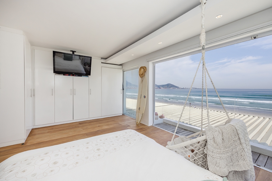 3 Bedroom Property for Sale in Lagoon Beach Western Cape